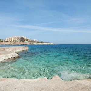 Shoreline San Julián